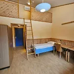 Folkehogskole *
