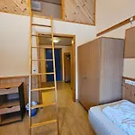 Folkehogskole * Alta
